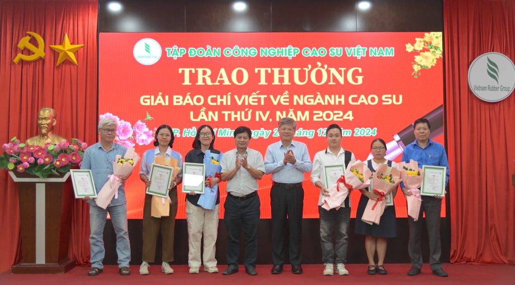VRG trao giải báo chí viết về ngành cao su lần 4 năm 2024